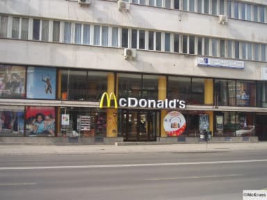 На денешен ден 1997 година пристигна „Мекдоналдс“ во Македонија