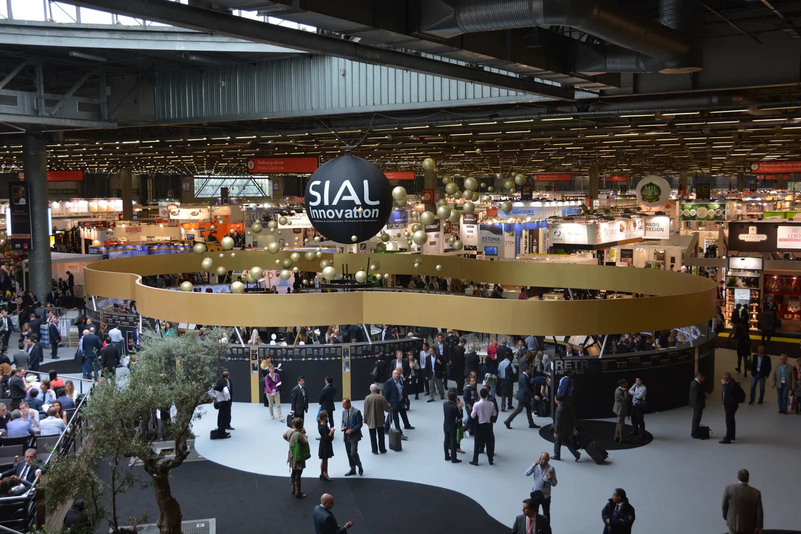 SIAL Paris собра 305.000 професионалци: Какви можности отвори за македонските производители?