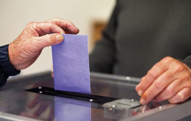 Перископ: Лов на душите на пензионерите