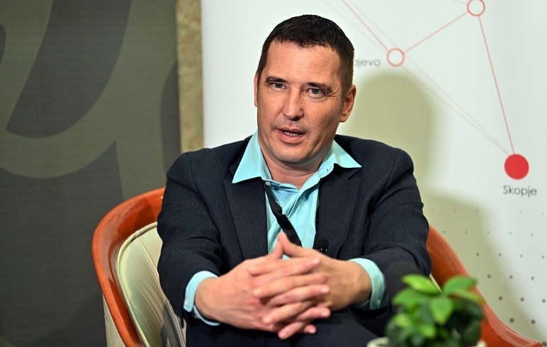 (ВИДЕО) Емир Ганибеговиќ: Поедноставување на работењето и комуникацијата
