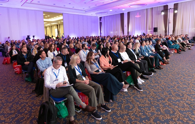 Еден ден, 12 говорници, 400 идеи: 11. FMCG Summit 2025!